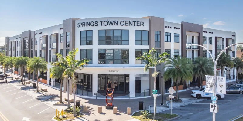 Springs Town Center in Miami Spring rent your apartment